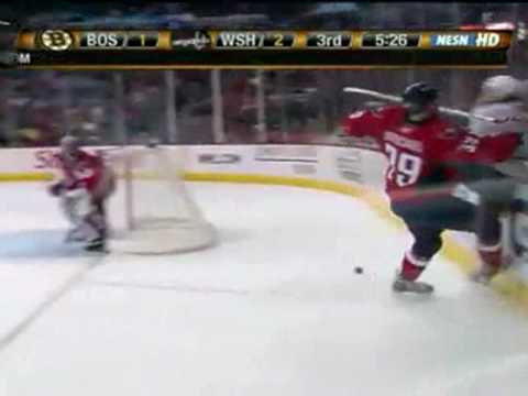 David Steckel hits Chuck Kobasew