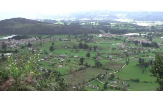 preview picture of video 'Sesquilé vista desde los cerros'