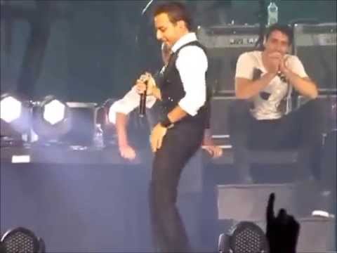 Howie D - Sexy Moves, Hot Scenes