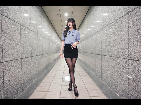 婕融-台北女孩外出穿搭/藍色襯衫搭配包臀裙/Taipei girl's outfit for going out/blue shirt with hip skirt