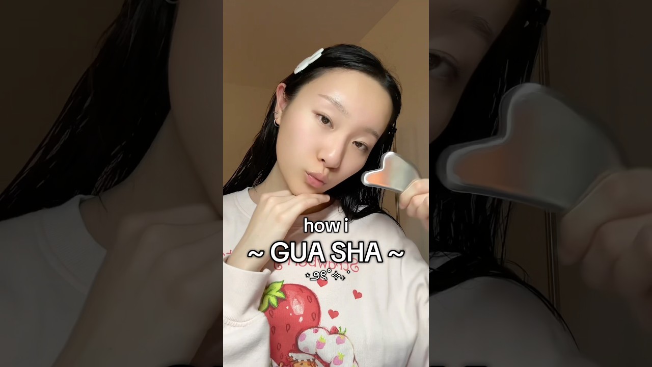 HOW I GUA SHA FOR THAT SNATCHED FACE #guashafacial #guasha #beautytips #skincaretips #beautyhacks