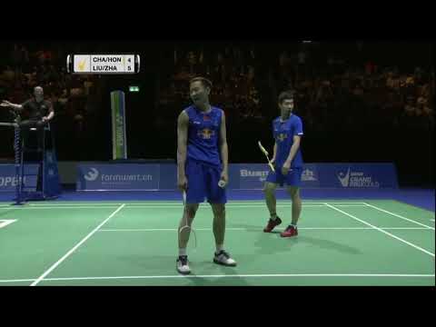 UMP2V27 - Player asks service judge to correct line call