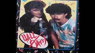 Hall &amp; Oates - Going Through The Motions (Live)