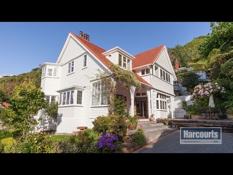 34 Newman Terrace, Thorndon | Mike Robbers Harcourts