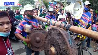 Download lagu DJ KEBO GIRO TIK TOK BASS HOREG mp3