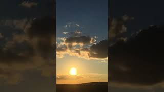 Ignore as vozes! Ignore o que dizem! Mantenha o foco... olhe somente pra Ele!