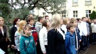 preview picture of video 'Pierwszy dzień szkoły oraz dąb katyński -  gimnazjum Siechnice'