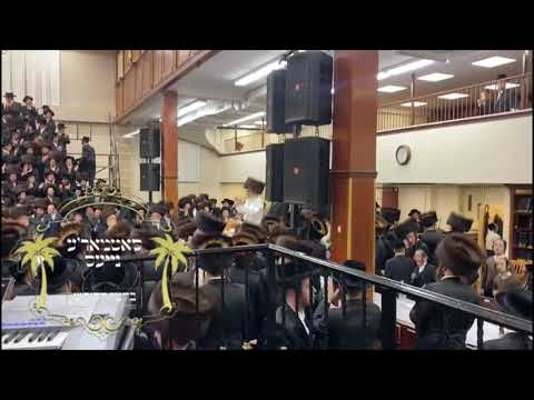 Motzei Yom Kippur 5782 With Satmar Rebbe R' Aharon