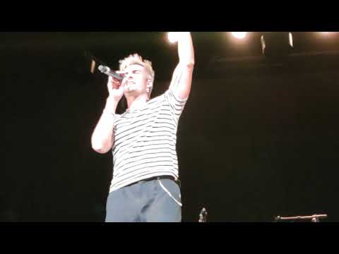 Nia ft Andres Ceballos "Dvicio" ~ Soy De Volar (Concierto Madrid 2021)