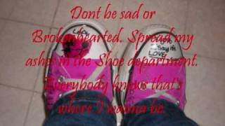 Going out in Style Kellie Pickler