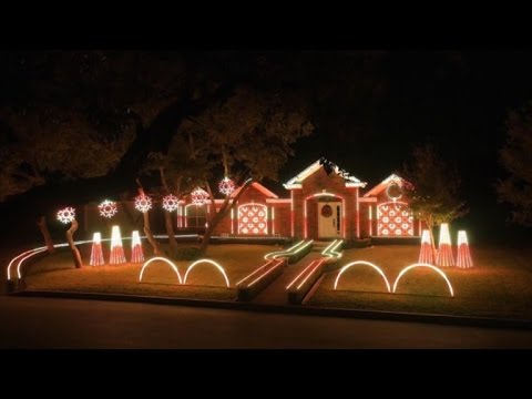 Family Creates Jaw-Dropping 11-Minute Dubstep Christmas Light Show