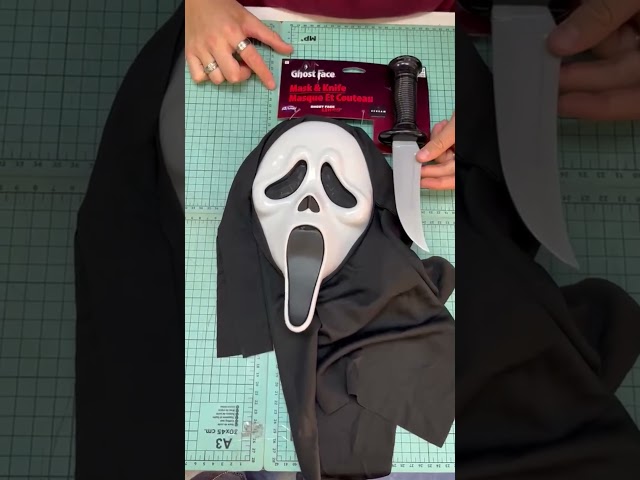 Vídeo relacionado con GNALIA Ghostface, Máscara De Halloween Blanca, Talla Única Para Adulto, Terror Y Fantasmas, Para Fiestas Temáticas, Juegos De Rol Y Coleccionismo