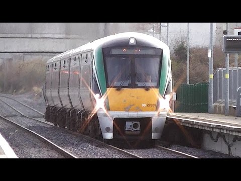 Irish Rail 22000 Class Intercity Train 22339 - Clondalkin & Fonthill Station