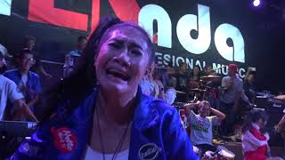 Download lagu NURMA SILVIA NGREOG - LEWUNG - OM IRLANDA LIVE LENGKONG LEYANGAN mp3