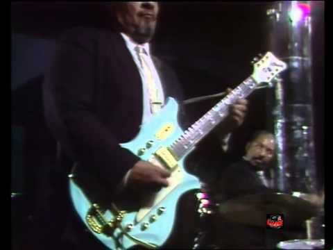 Wild Bill Davis w Floyd Smith gtr - Without A Song 1972 France (Live Video)