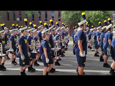 2021 University of Michigan Marching Band Revelli Exit Rehearsal & March to Michigan Stadium