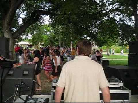 Aaron Olson - Borboleta (Live @ Party in the Park)