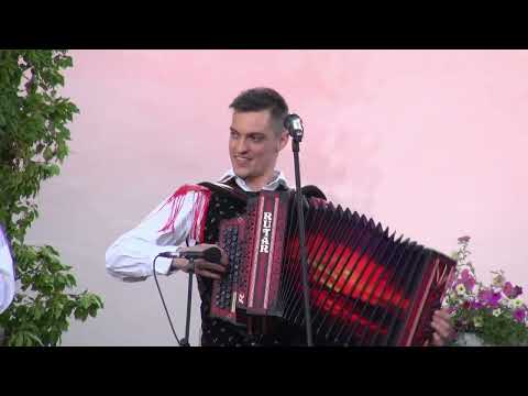 Ansambel Upanje - V vaški krčmi (v živo)