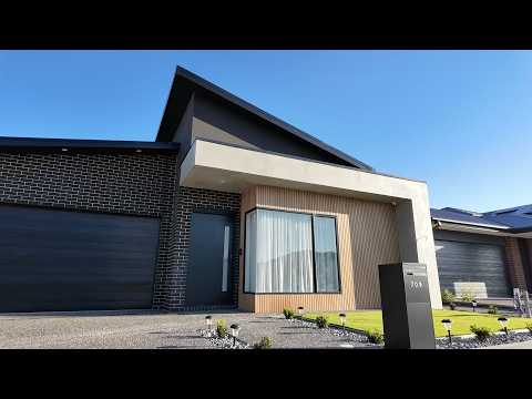 709 Grand Boulevard, Mickleham, VIC 3064, 4 rūma, 2 rūma horoi, House