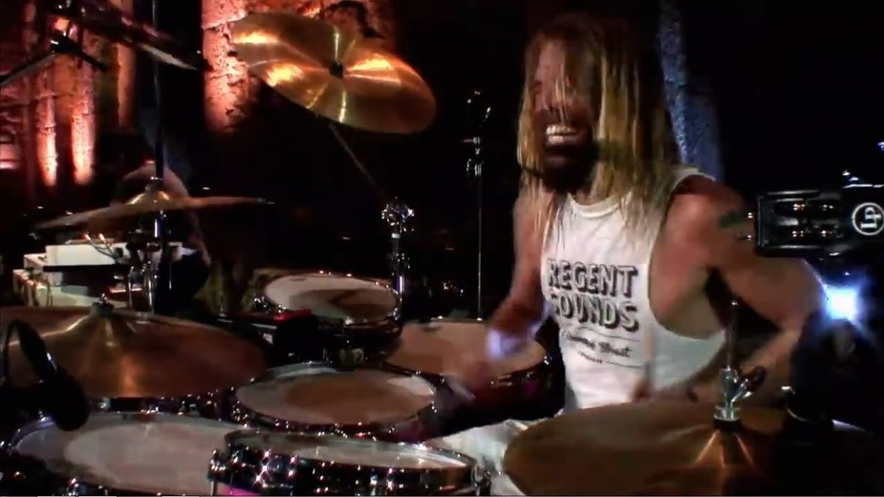 Foo Fighters - Everlong (Live 2017) - YouTube