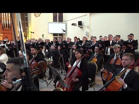 Concierto "Nuestros himnos" - Retén tu corona, de pie y a luchar