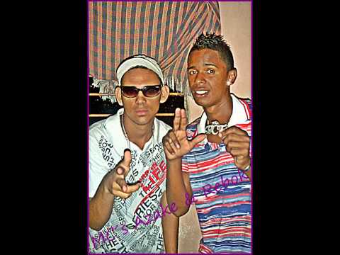 mc rebook e azake ( representando o bonde dos coringas ) ♪