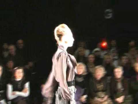Milan Fashion Week Woman: Clips F/W 2009/2010 - Belen Rodriguez