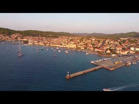 Lučki bazen iz zraka - YouTube