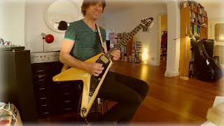 Video thumbnail for 2022 Gibson Custom Shop 1958 Korina Flying V by GregsGuitars