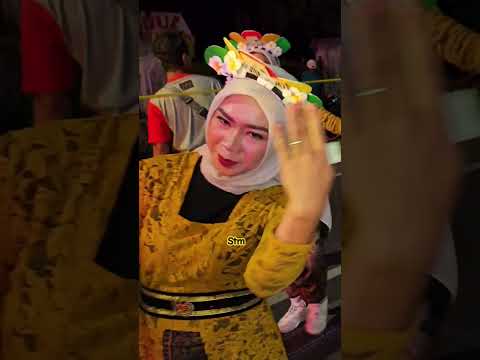 JAJUNG DENCE CARNIVAL #shorts #ndarudeso #jajung #karnavalsumbersari #shortdancestw ‎@sutrismantris