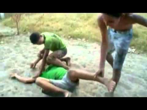 Confronto Mortal - É de Matar de Rir