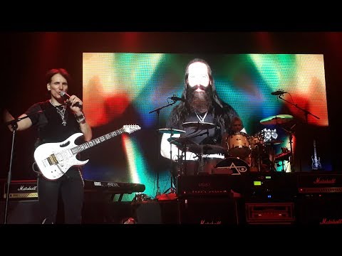 Steve Vai - The Audience is Listening feat. John Petrucci - Passion and Warfare (RIO DE JANEIRO)