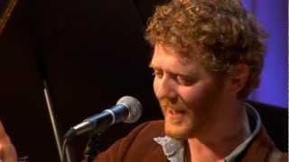 Swell Season Star Star at 'the artists den'