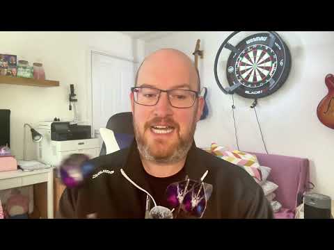 Unboxing a mystery darts box order!!