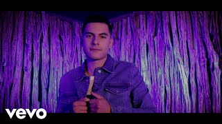 Cheyo Carrillo - No Podemos Ser Amigos