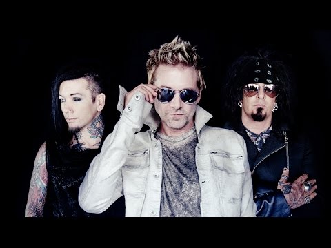 Thumbnail for Sixx:A.M. 'Modern Vintage' Exclusive Interview
