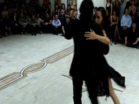  Alejandra Hobert  and  Adrian Veredice  are  dancing  to  the  tango  "  Pura Clase  "