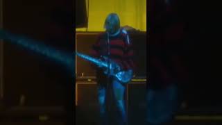 kurt cobain 1993 nirvana performance at the roseland ballroom - milk it :)