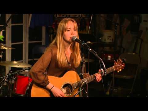 Lucy Kitt - Stand By