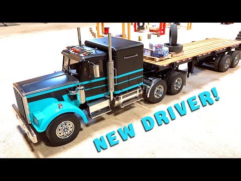 LOADING WARS: NOT an EASY GAMESHOW - NEW DRIVER, CODY!  Forklift Fights (S2 E16)