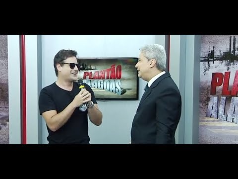 PÂNICO ENTREVISTA: SIKÊRA JR. - FIGURAÇAS DA INTERNET (C/ VESGO)