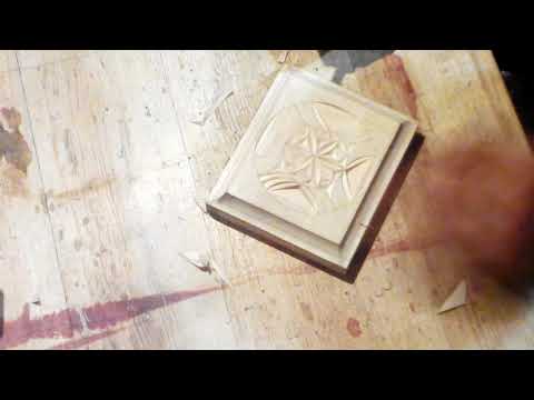 Геометрическая резьба по дереву кришка для шкатулки.