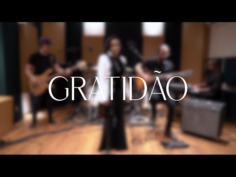 Lícia Butignol e Banda - GRATIDÃO