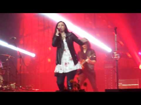 Megakoncert radia Čas 2013 Ostrava, Ewa Farna - Toužím