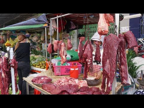 Morning Street Food at Phsa Boeng Trabek - Morning Market Scene @Boeng Trabek Plaza Market