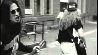 Extreme - Hole Hearted (Music Video)