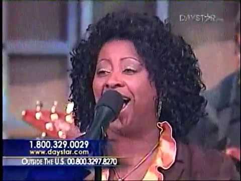THE DAYSTAR SINGERS - YOU CAN BEGIN AGAIN / THE BEST IS YET TO COME