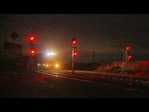 Aurizon 6028, 6005 & X54 on MP1 Intermodal - PoathTV Australian Trains