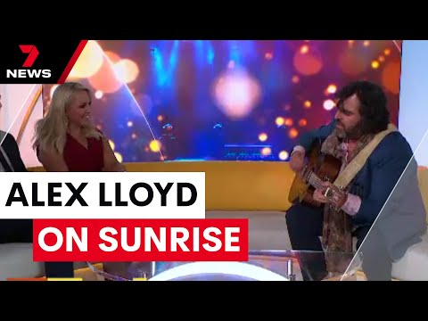 Alex Lloyd performs 'Amazing' on Weekend Sunrise | 7NEWS