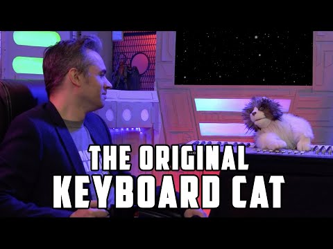 Andy's Spaceship - Episode 03 - The Original Keyboard Cat